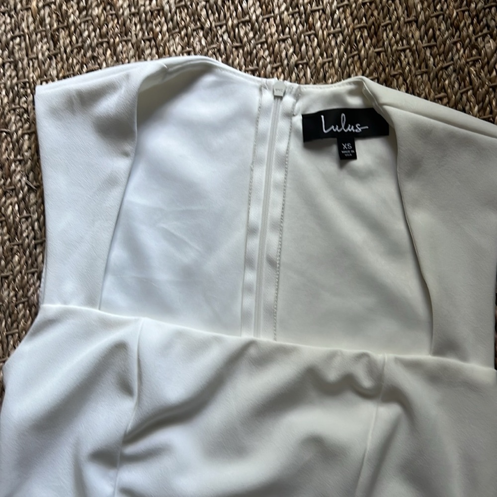 Gorgeous creamy white Lulus size XS dressy dress! - Picture 3 of 3